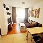 Belvedere Club Private